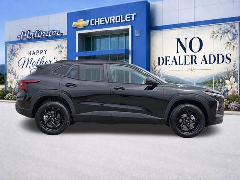 New 2026 Chevrolet Trax LT w/ Driver Confidence Package FWD image 7