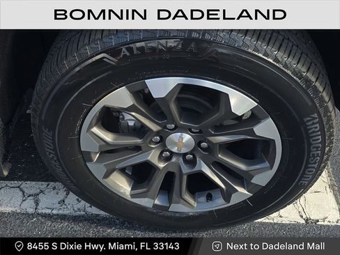 Used 2024 Chevrolet Silverado 1500 High Country image 11