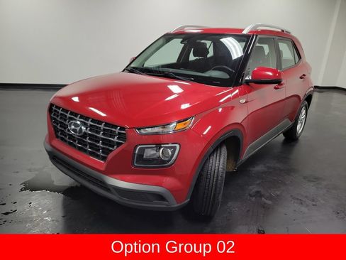Used 2020 Hyundai Venue SEL w/ Convenience Package FWD image 5