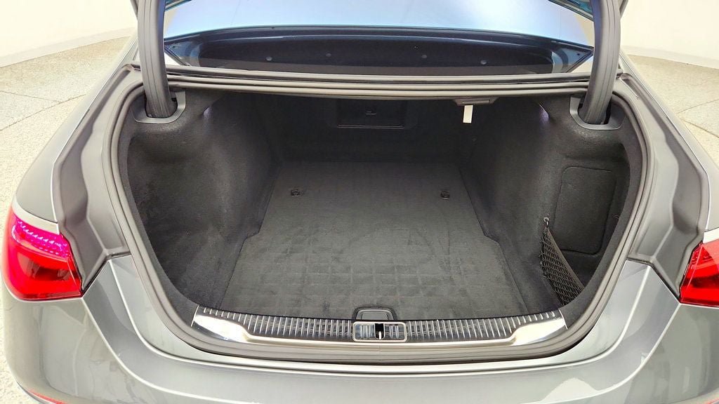 Used 2024 Mercedes-Benz S 580 4MATIC Sedan image 22