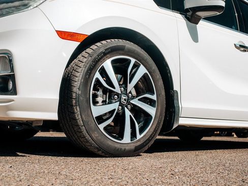 Used 2018 Honda Odyssey Elite image 11