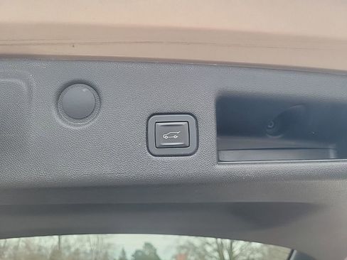 Certified 2019 Chevrolet Equinox LT image 29