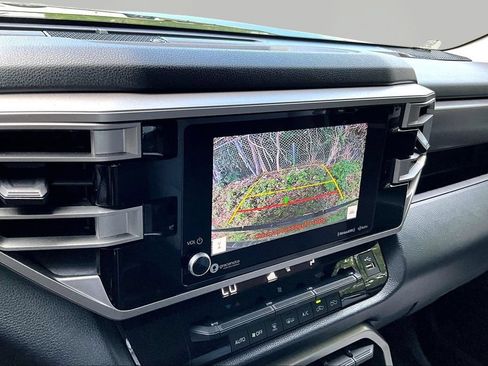 Used 2023 Toyota Tundra SR5 w/ SR5 Convenience Package AWD/4WD image 13