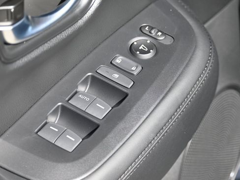 New 2026 Honda HR-V LX image 16