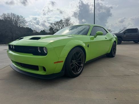 Used 2023 Dodge Challenger SRT Hellcat image 2
