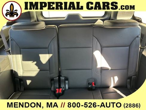 New 2026 Chevrolet Suburban Premier image 19