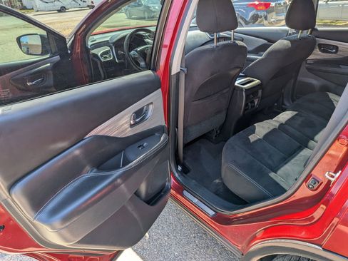 Used 2016 Nissan Murano SV w/ Premium Package AWD/4WD image 24