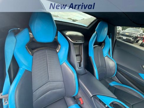 Used 2021 Chevrolet Corvette Stingray Premium Conv w/ Z51 Performance Package RWD image 7