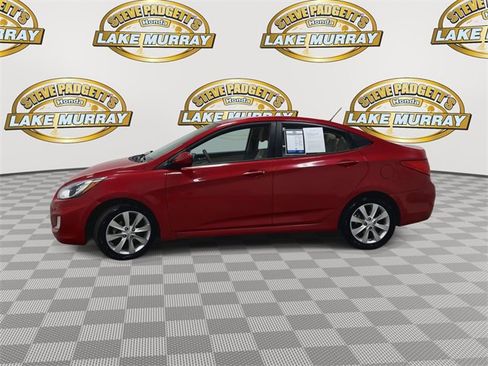 Used 2013 Hyundai Accent GLS w/ Premium Pkg image 8