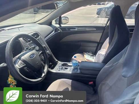 Used 2018 Ford Fusion S FWD image 17