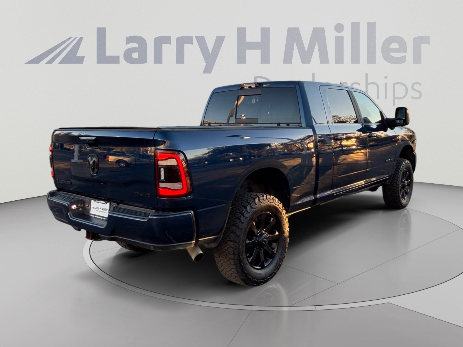 Used 2024 RAM 2500 Laramie w/ Night Edition AWD/4WD image 5