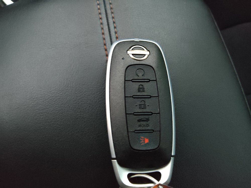 Used 2022 Nissan Sentra SR w/ Midnight Edition FWD image 32
