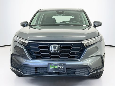 Used 2023 Honda CR-V LX image 2