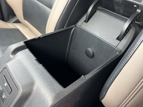 Used 2022 Ford Bronco Wildtrak image 17