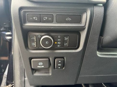 Used 2021 Ford F150 Lariat w/ Equipment Group 502A High AWD/4WD image 22