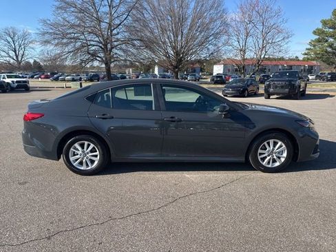 Used 2026 Toyota Camry LE image 6