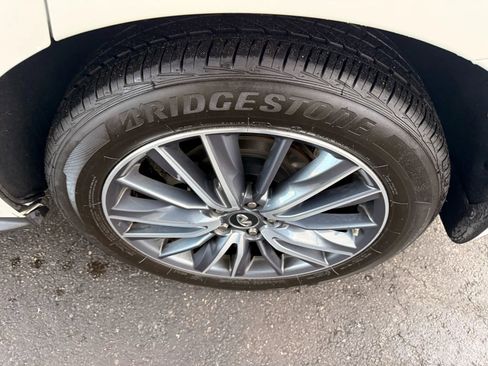 Used 2018 INFINITI QX60 3.5 Sport Utility 4D w/ Deluxe Technology Package image 44