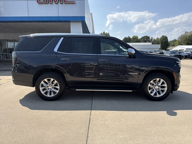 Used 2025 Chevrolet Tahoe Premier AWD/4WD image 2