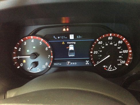 Used 2024 Nissan Titan PRO-4X w/ Pro-4x Utility Package image 27