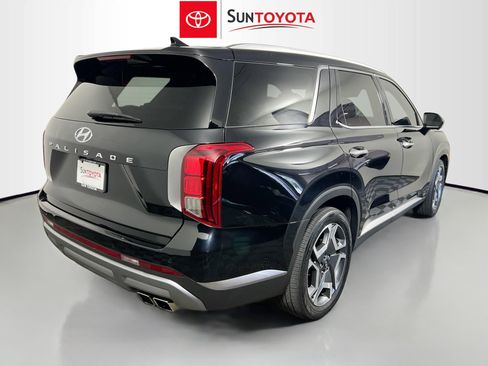 Used 2024 Hyundai Palisade SEL w/ Premium Package FWD image 4