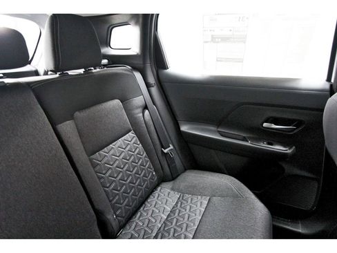 New 2026 Nissan Kicks SV w/ SV Premium Package FWD image 10