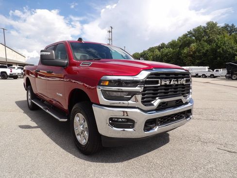 Used 2026 RAM 2500 Big Horn AWD/4WD image 11