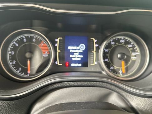 Used 2021 Jeep Cherokee Latitude Lux image 18