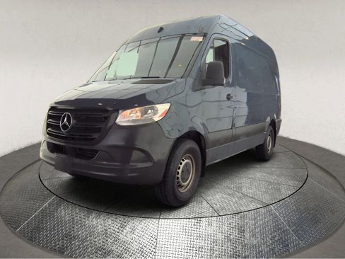 Used 2019 Mercedes-Benz Sprinter 144 image 3