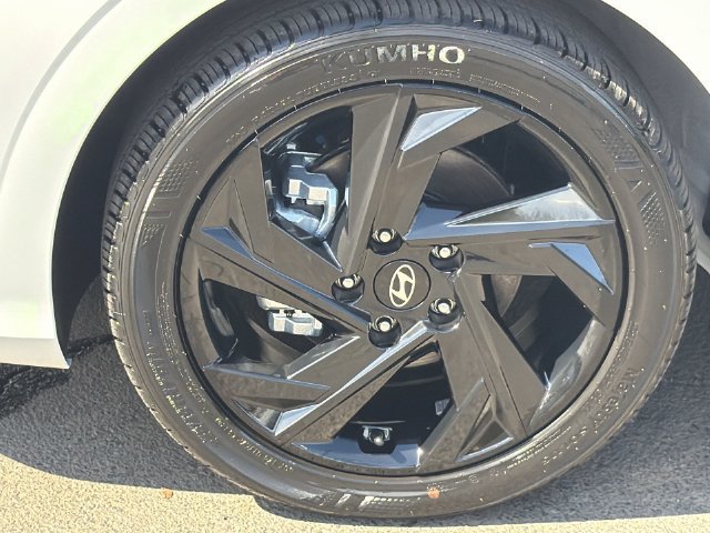 Used 2026 Hyundai Elantra Sport w/ Cargo Package FWD image 16