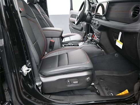 New 2025 Jeep Gladiator Rubicon image 23