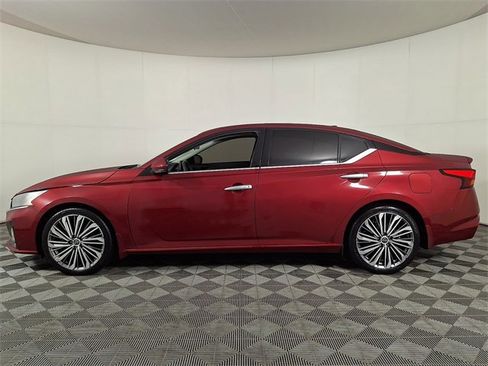 Used 2023 Nissan Altima 2.5 SL image 6