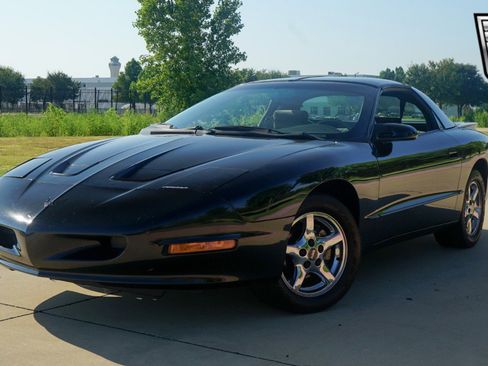 Used 1996 Pontiac Firebird Formula image 2
