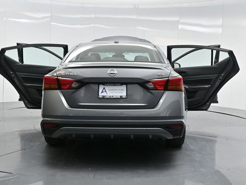 Used 2024 Nissan Altima 2.5 SV image 45