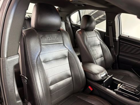 Used 2013 Ford Taurus SHO image 25