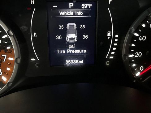 Used 2015 Jeep Renegade Latitude image 25