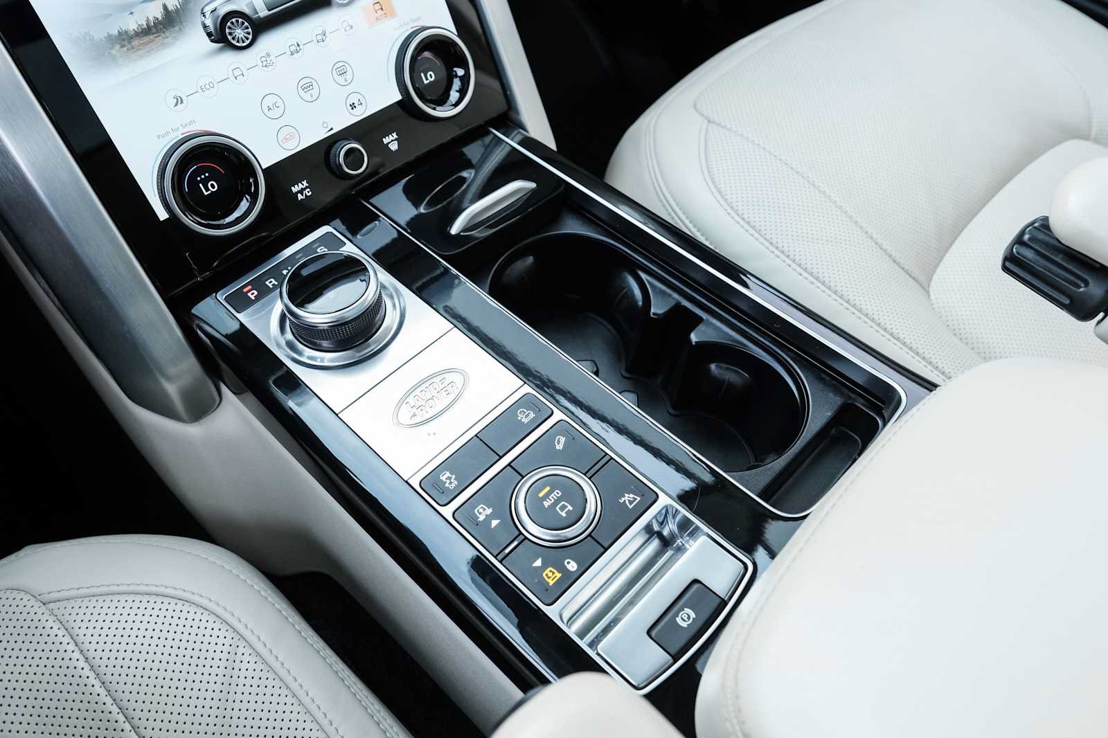Used 2020 Land Rover Range Rover HSE AWD/4WD image 40