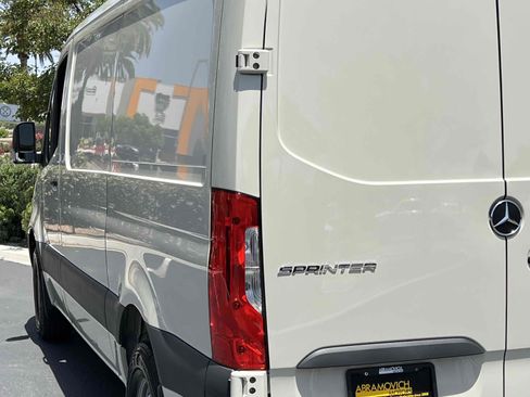 Used 2026 Mercedes-Benz Sprinter 2500 image 41