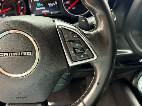 Used 2018 Chevrolet Camaro LT RWD image 21
