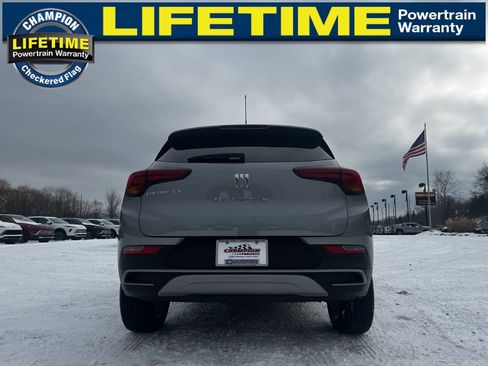 Used 2024 Buick Encore GX Preferred image 9