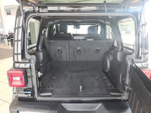Used 2024 Jeep Wrangler Unlimited Rubicon 4xe AWD/4WD image 45