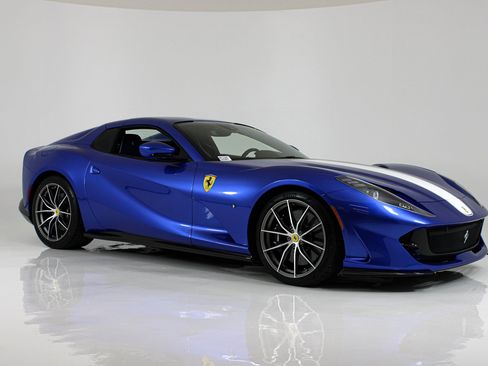 Certified 2022 Ferrari 812 GTS RWD image 45
