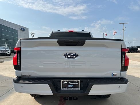 New 2025 Ford F150 Lightning Flash AWD/4WD image 30