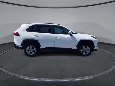 Certified 2025 Toyota RAV4 XLE AWD/4WD image 9