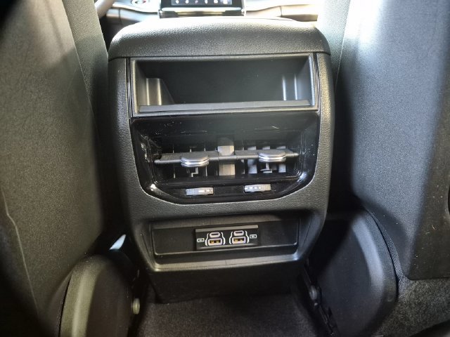 Used 2025 Jeep Grand Cherokee 4WD image 18