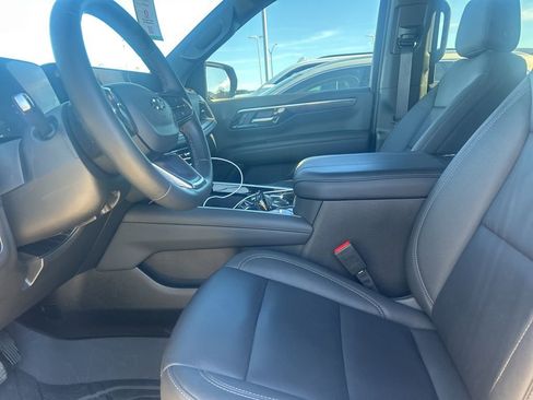 Used 2025 Chevrolet Tahoe Z71 w/ Comfort Package image 7