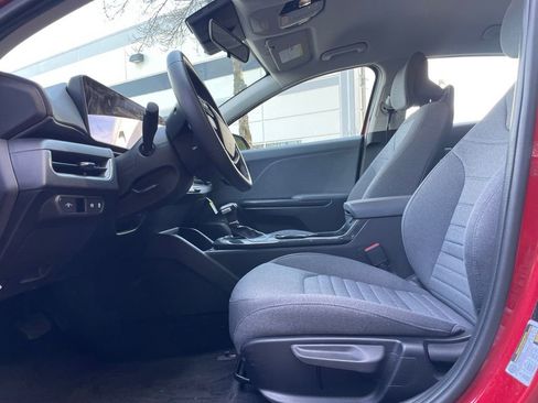 Certified 2025 Kia K4 EX image 19