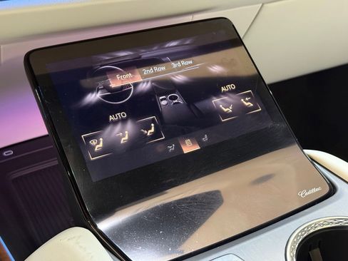 New 2026 Cadillac Vistiq Sport image 35