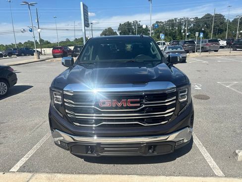 Used 2025 GMC Sierra 1500 SLT RWD image 2