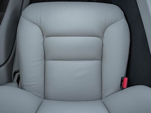 New 2026 Volvo V60 B5 Cross Country Plus w/ Protection Package Premier image 29