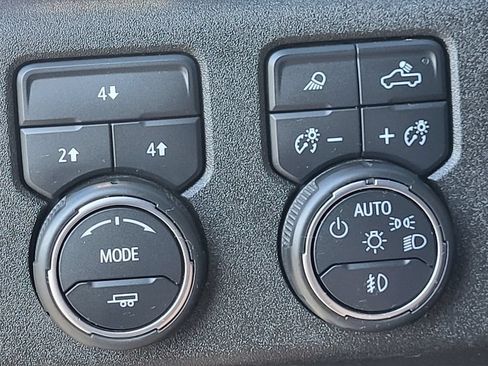 Used 2024 Chevrolet Silverado 2500 LT w/ All Star Edition AWD/4WD image 25